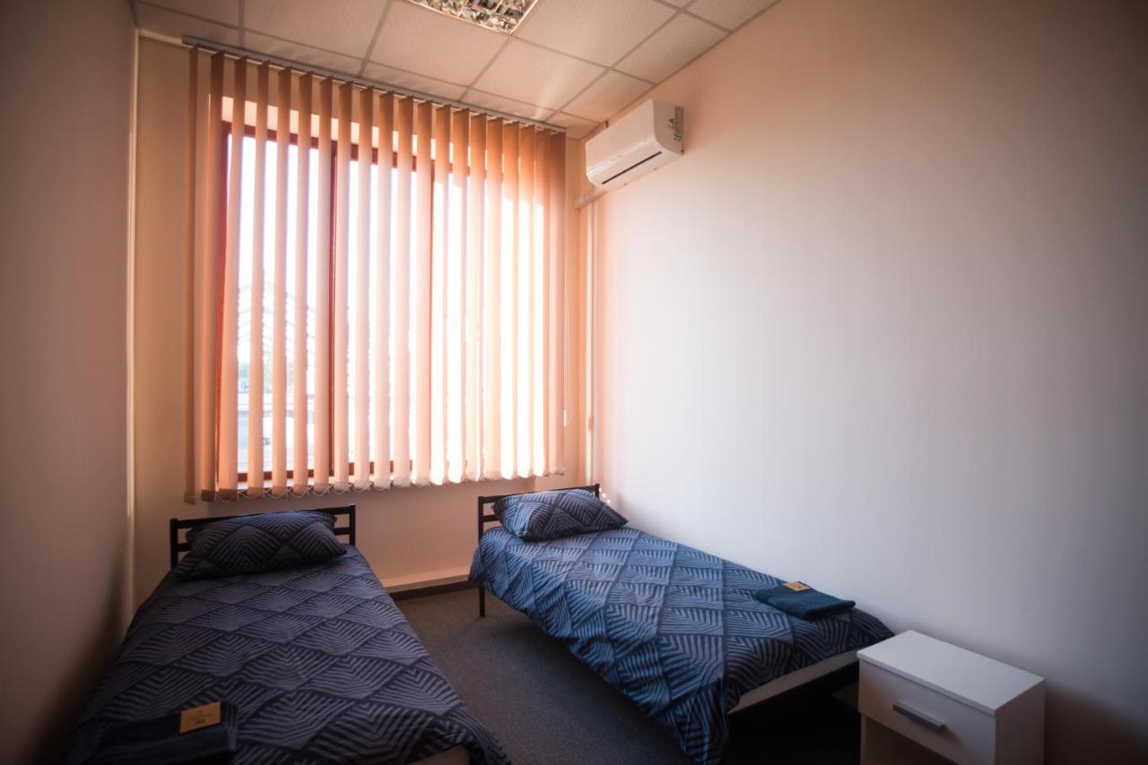 Si-Yo Hostel Ужгород Экстерьер фото