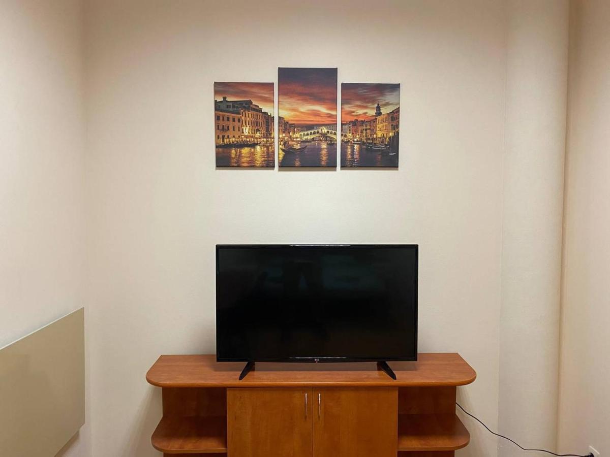 Si-Yo Hostel Ужгород Экстерьер фото