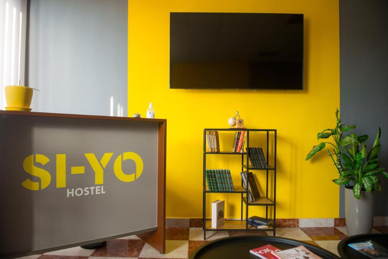 Si-Yo Hostel Ужгород Экстерьер фото