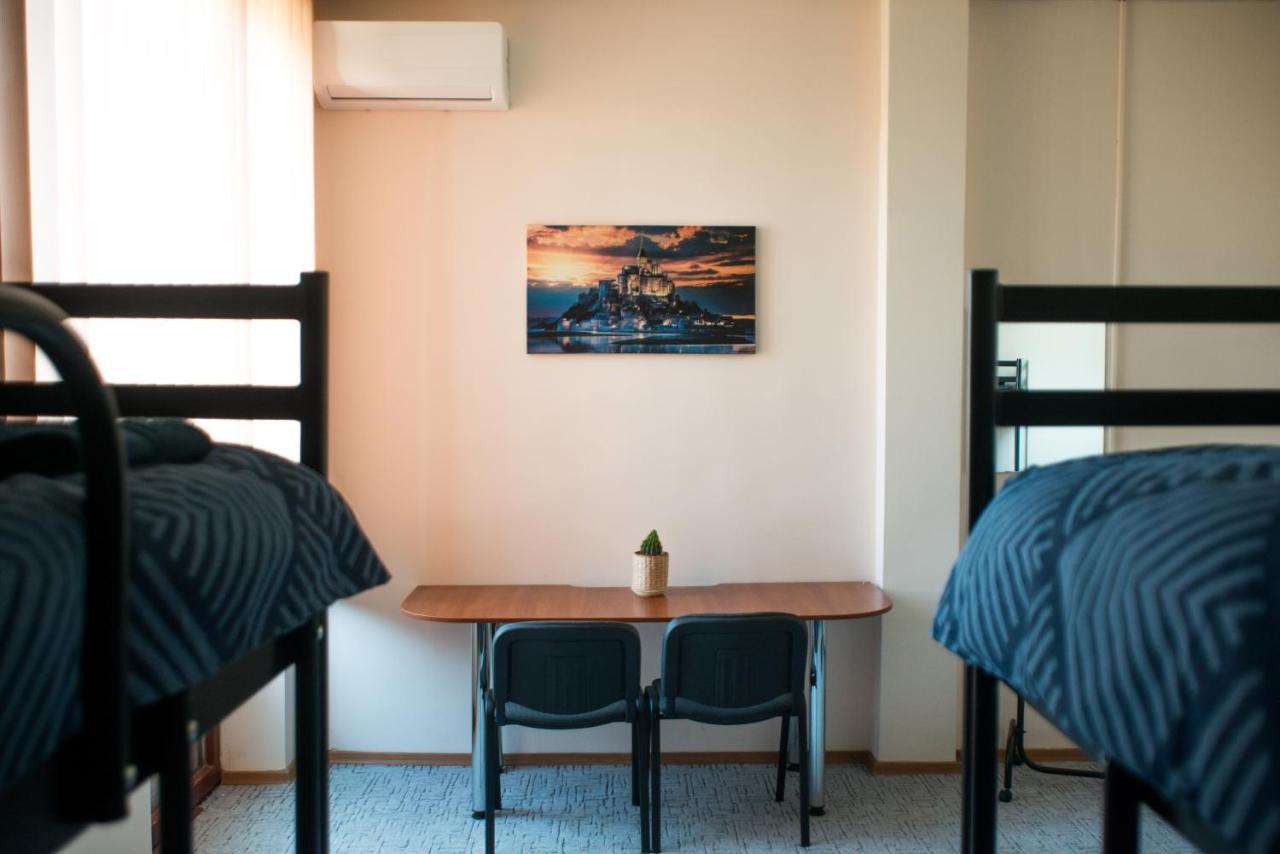 Si-Yo Hostel Ужгород Экстерьер фото