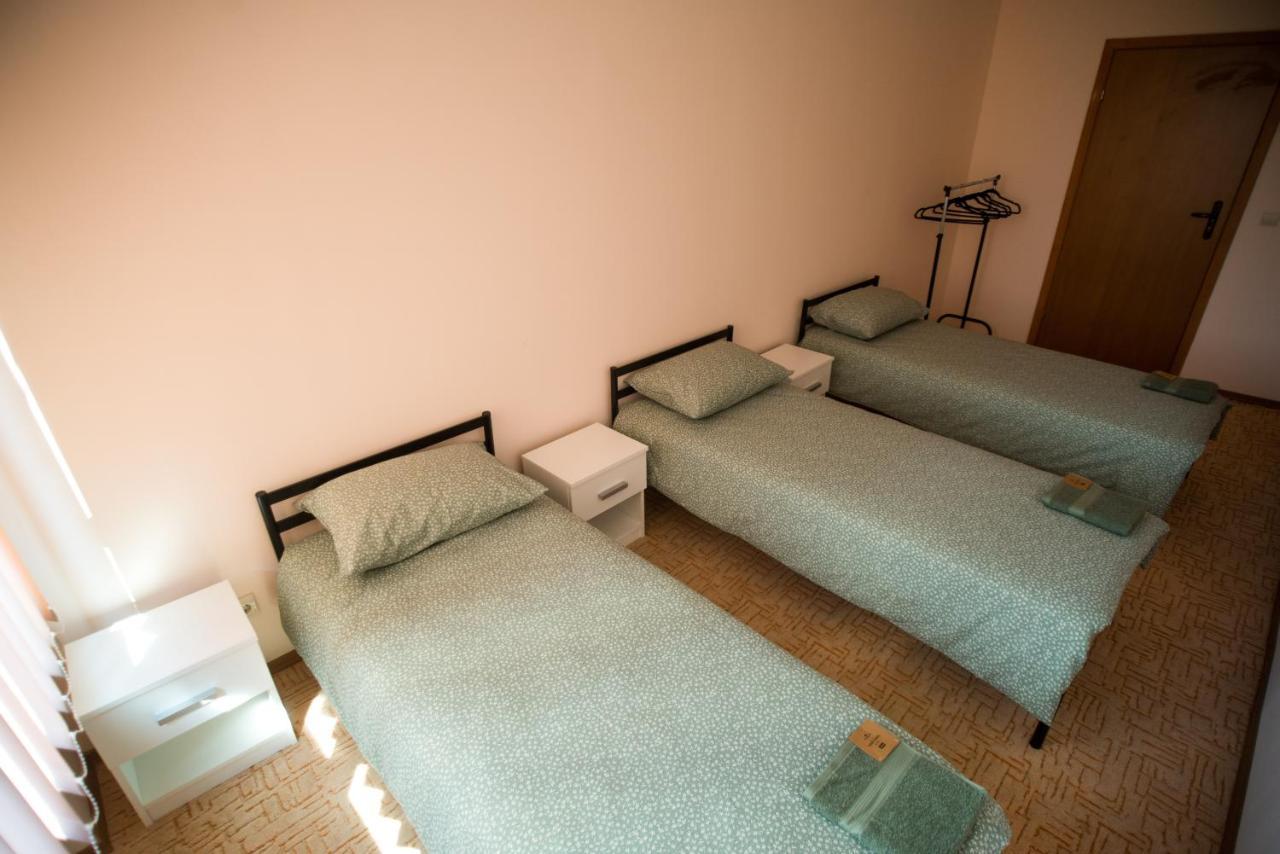 Si-Yo Hostel Ужгород Экстерьер фото