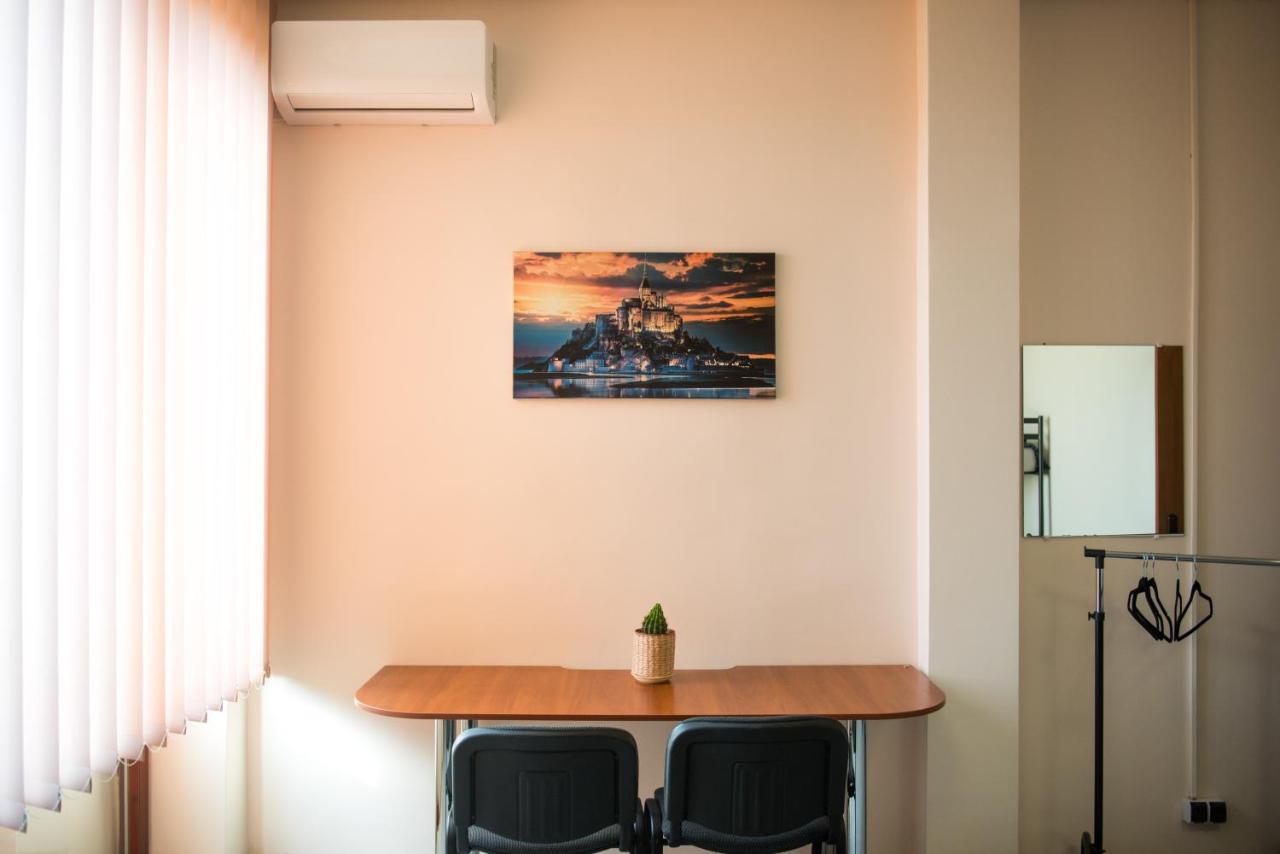 Si-Yo Hostel Ужгород Экстерьер фото