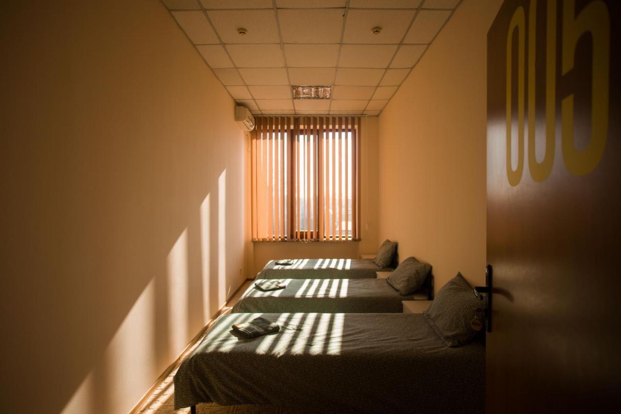 Si-Yo Hostel Ужгород Экстерьер фото
