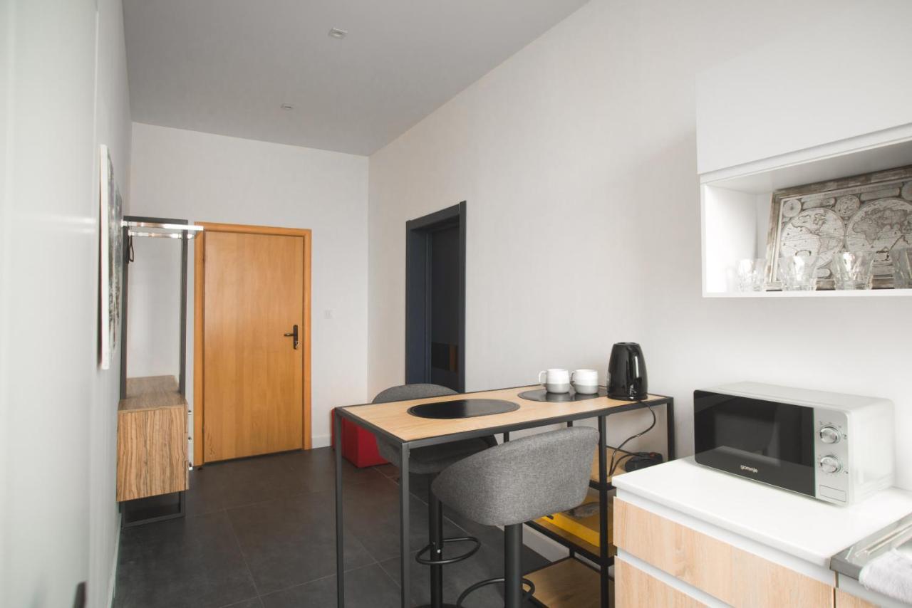 Si-Yo Hostel Ужгород Экстерьер фото