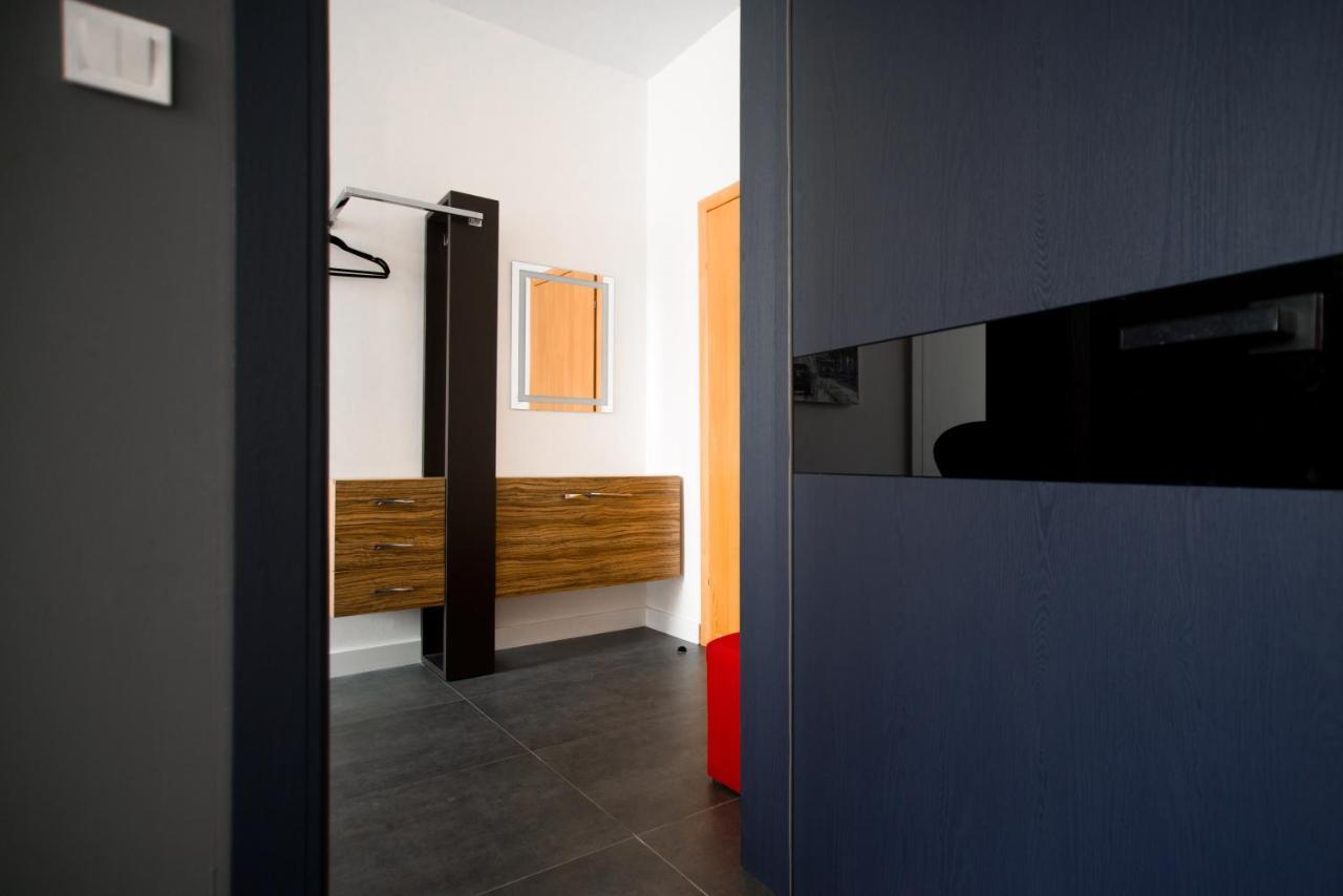 Si-Yo Hostel Ужгород Экстерьер фото