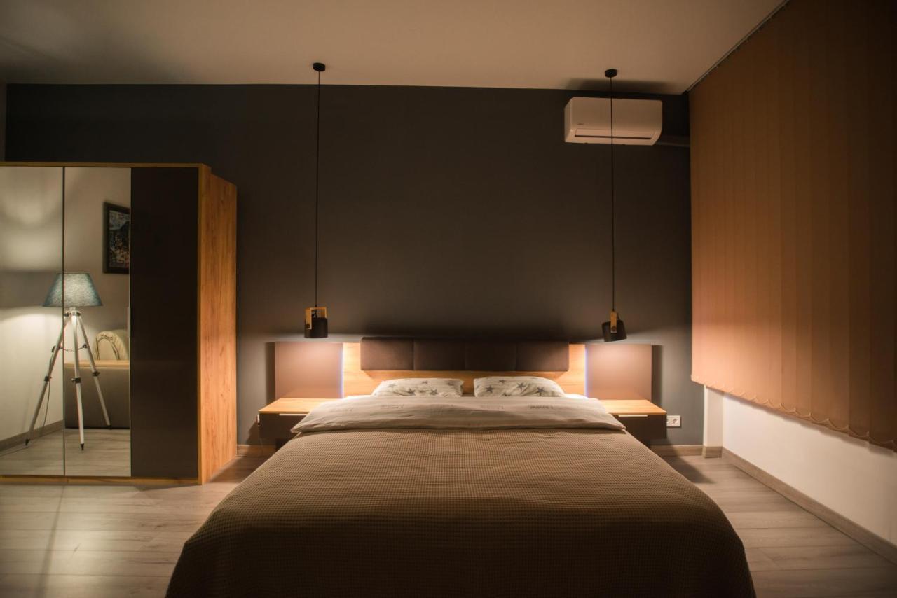 Si-Yo Hostel Ужгород Экстерьер фото